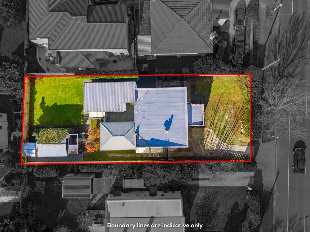 Photos of 32 Hendon Avenue