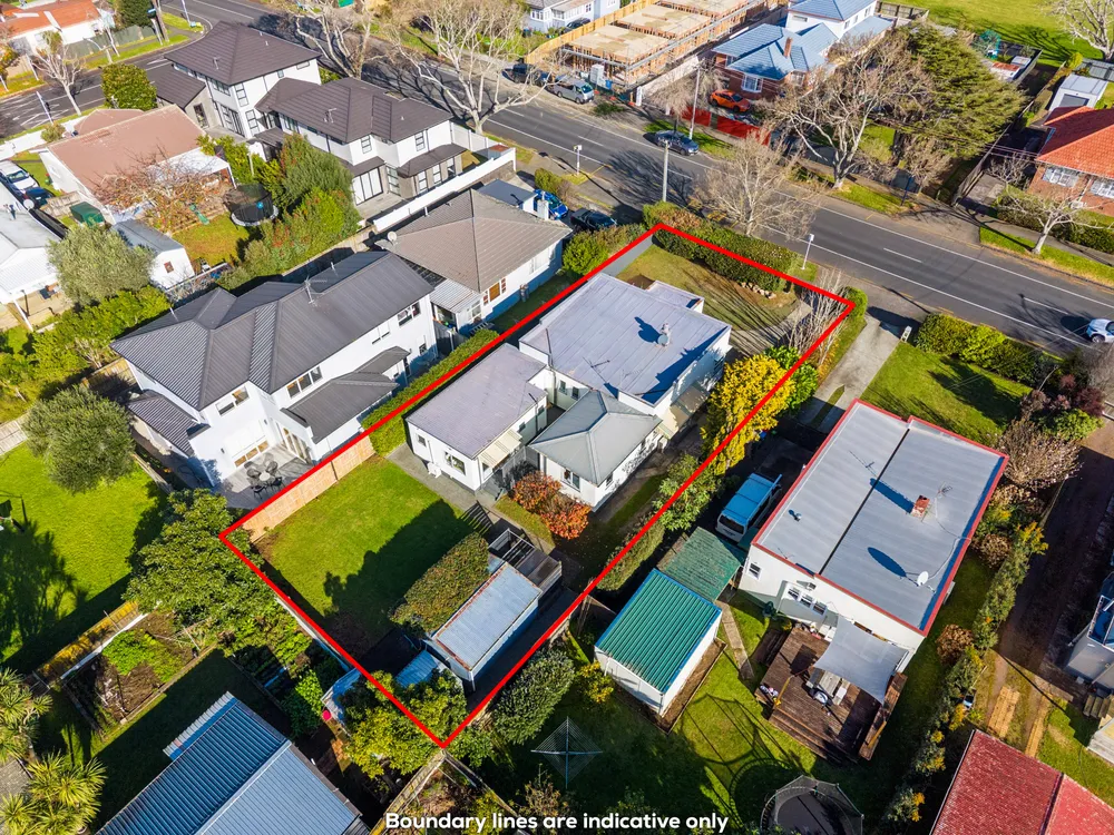 Photos of 32 Hendon Avenue