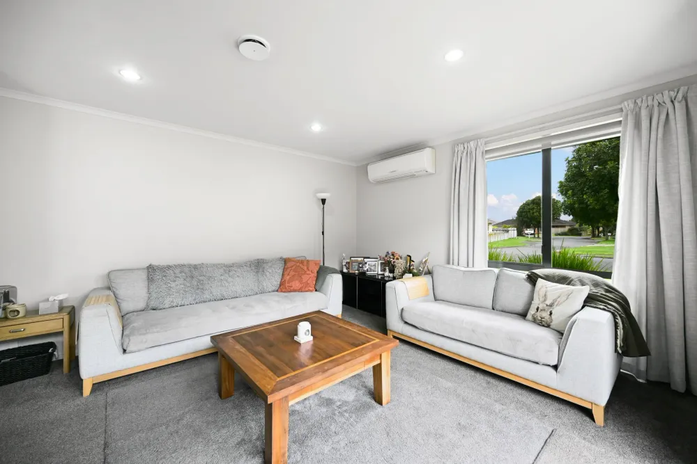 Photos of 24 Parkside Drive