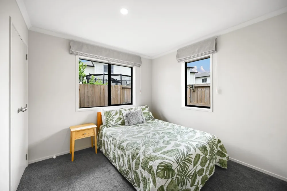 Photos of 24 Parkside Drive
