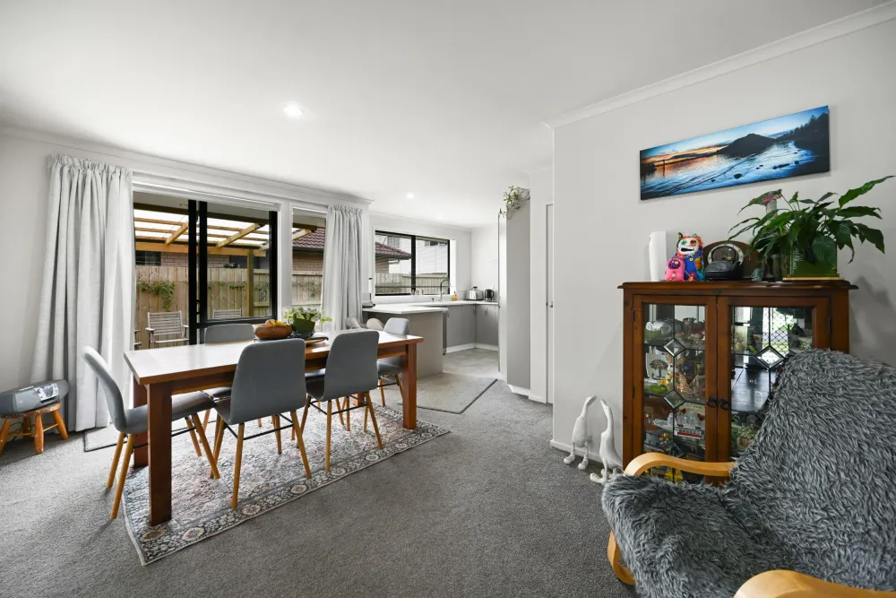 Photos of 24 Parkside Drive