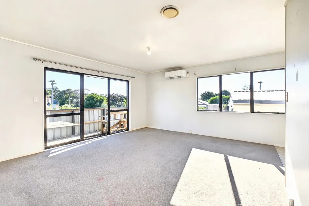 Photos of 17 Bell Road