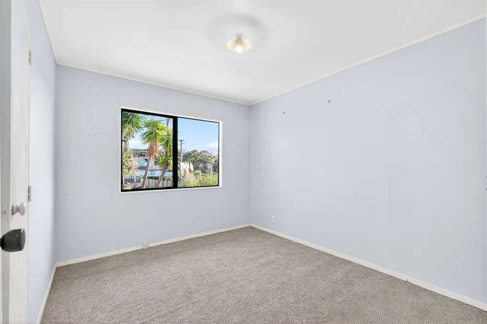 Photos of 17 Bell Road