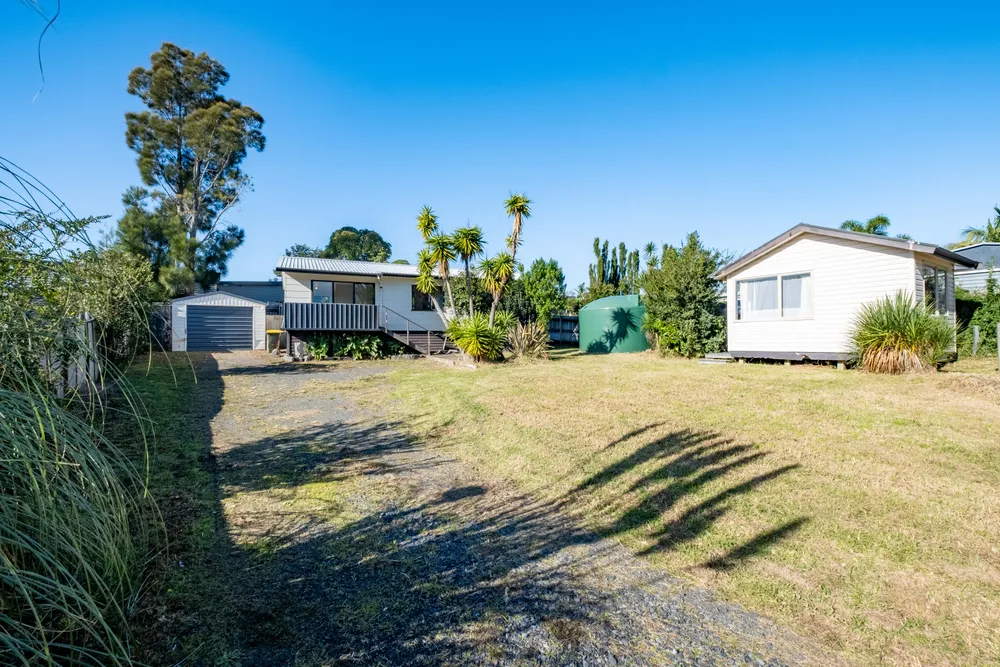 Photos of 17 Bell Road