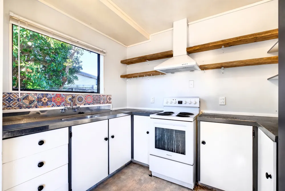 Photos of 17 Bell Road