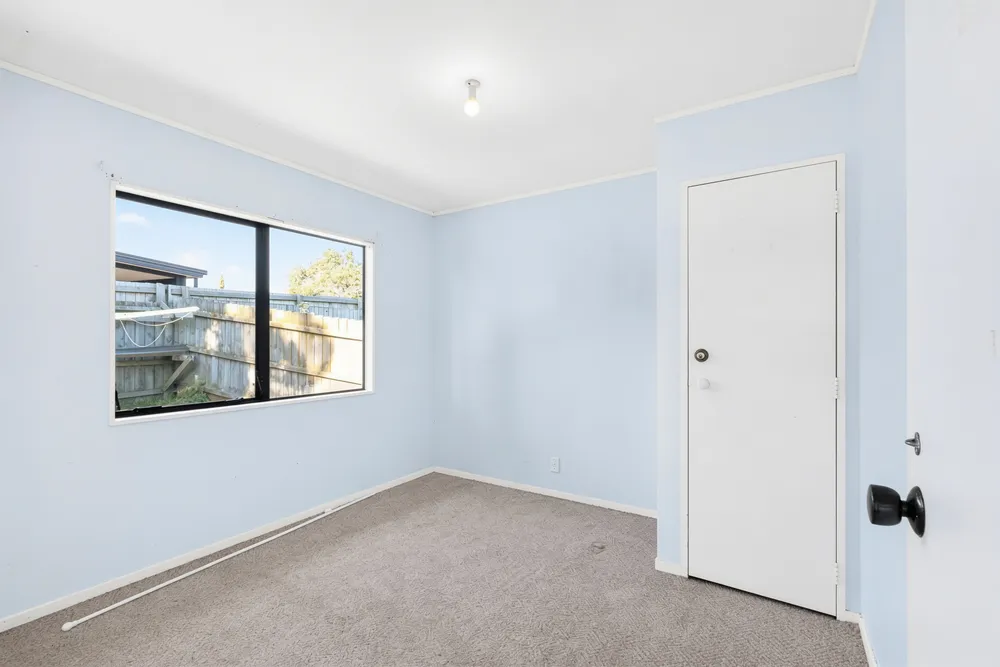 Photos of 17 Bell Road