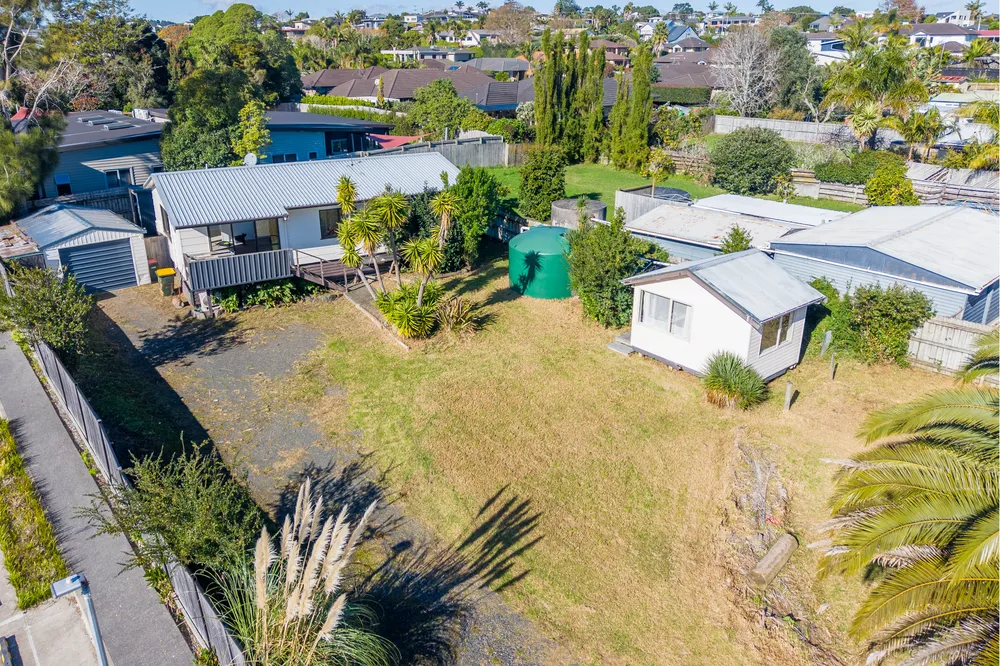 Photos of 17 Bell Road