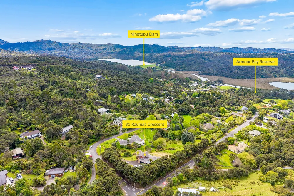 Photos of 31 Rauhuia Crescent