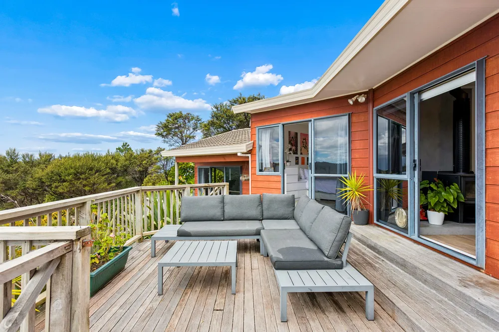 Photos of 31 Rauhuia Crescent