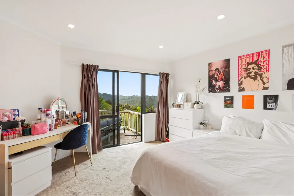 Photos of 31 Rauhuia Crescent