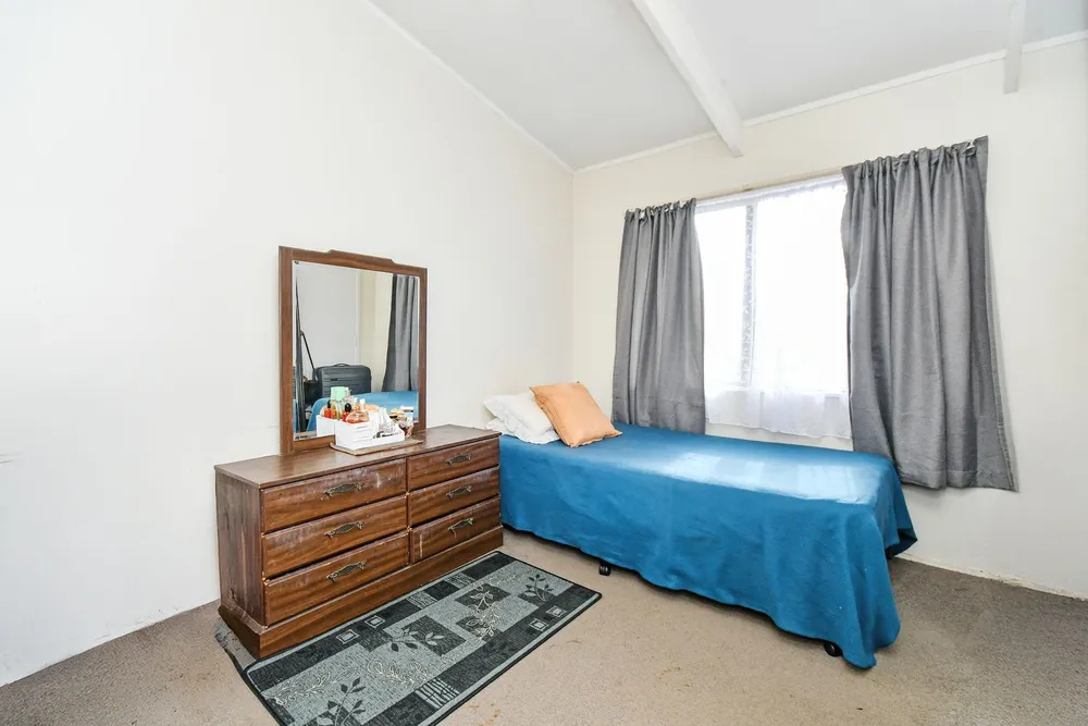 Photos of 2/33 Park Avenue