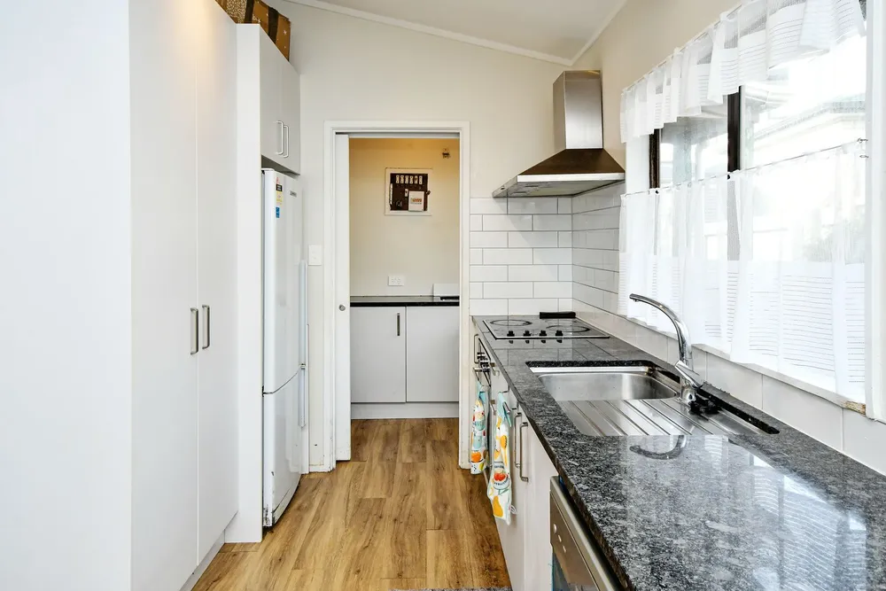 Photos of 2/33 Park Avenue