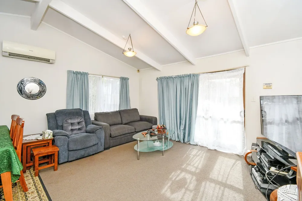 Photos of 2/33 Park Avenue