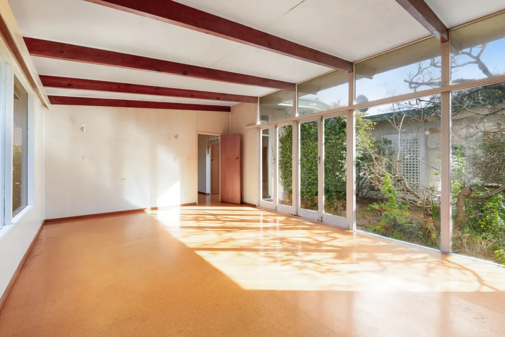 Photos of 54 Holland Road