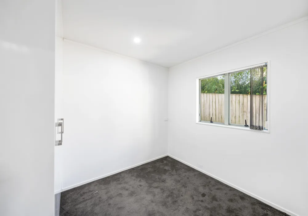 Photos of 46C White Swan Road