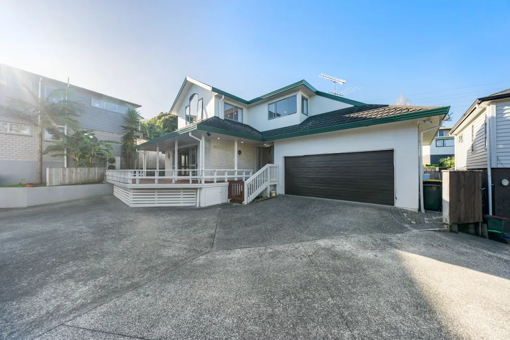 Photos of 46C White Swan Road