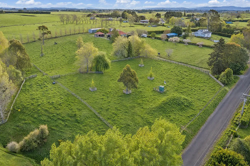 Photos of 68 Bungard Road