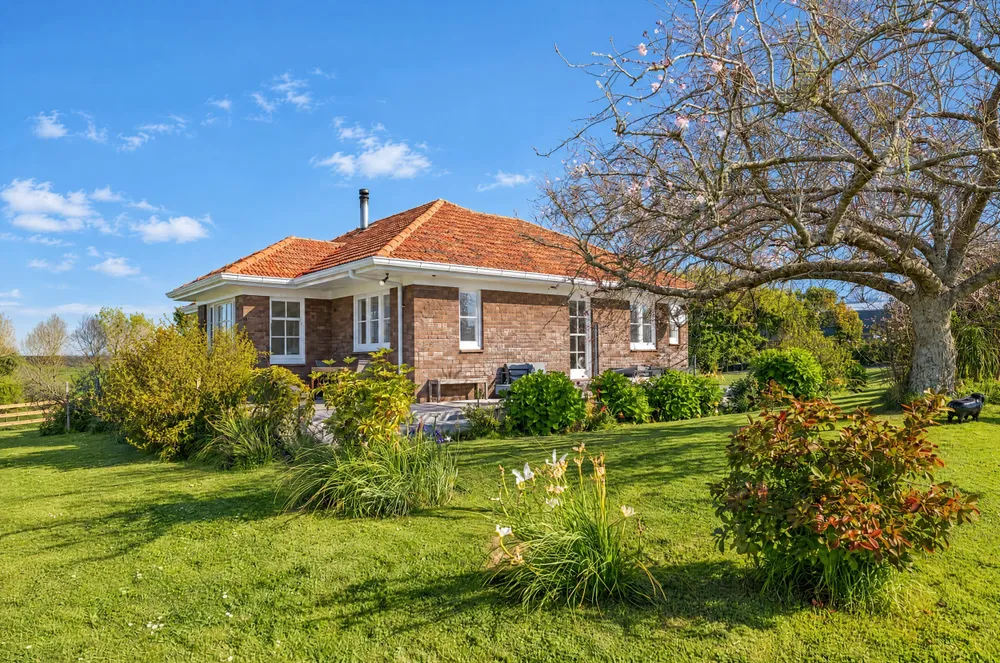 Photos of 68 Bungard Road