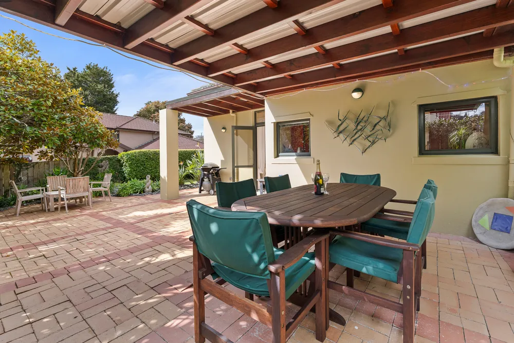 Photos of 11 Summerfield Lane