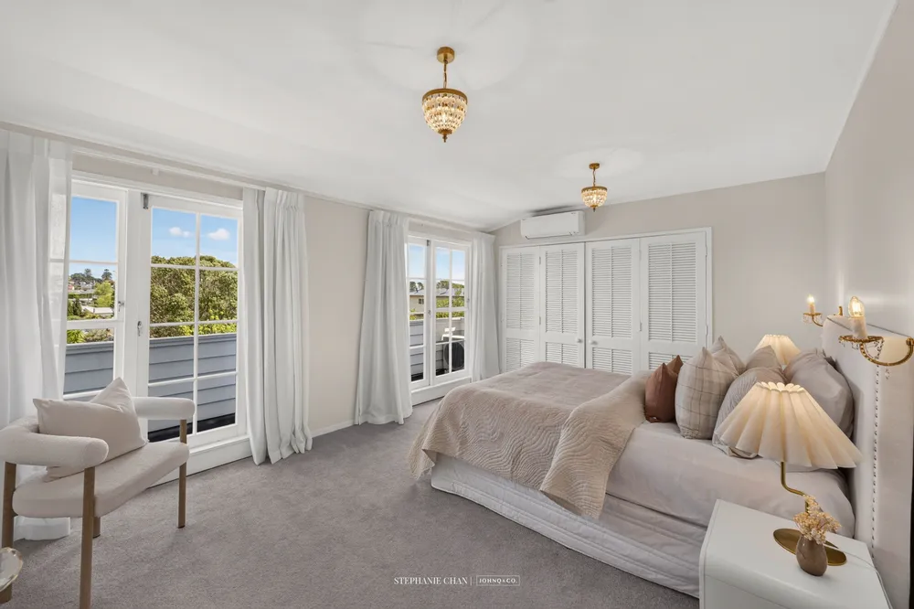 Photos of 6 Stoneyroyd Gardens