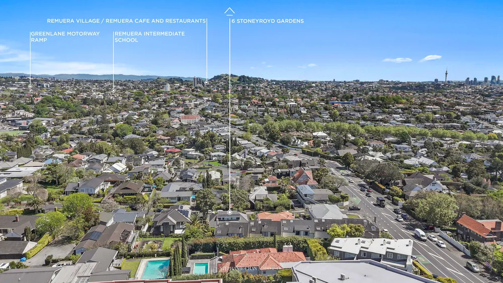 Photos of 6 Stoneyroyd Gardens