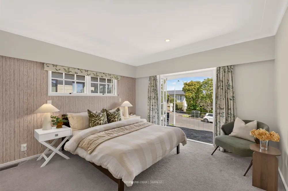 Photos of 6 Stoneyroyd Gardens