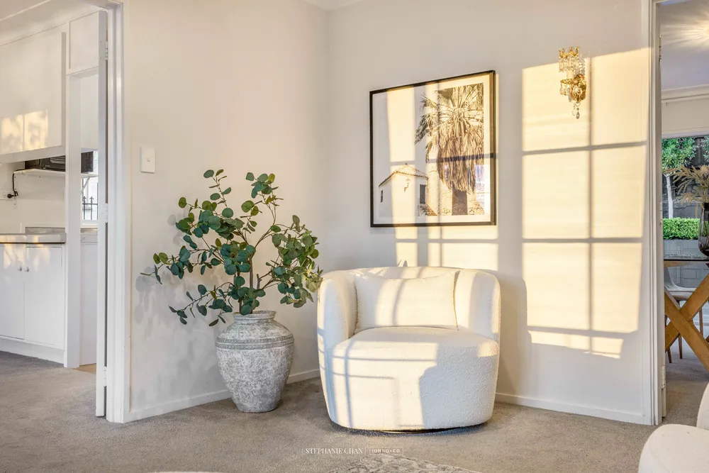 Photos of 6 Stoneyroyd Gardens