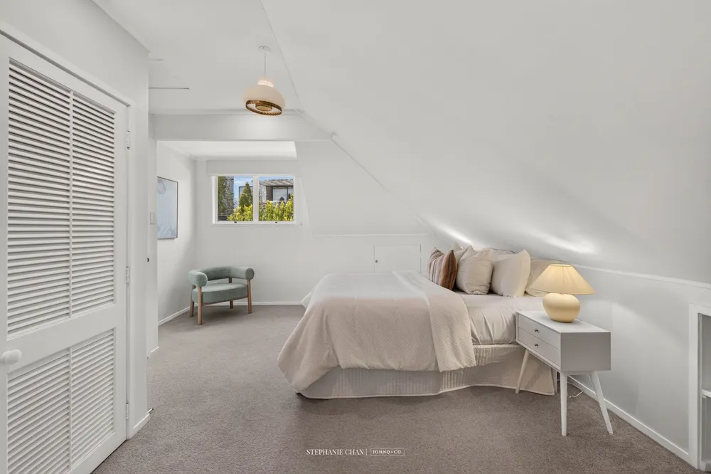 Photos of 6 Stoneyroyd Gardens