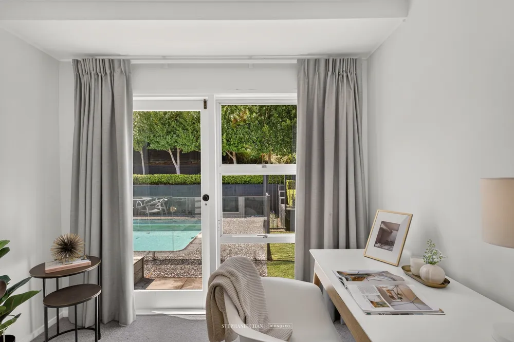 Photos of 6 Stoneyroyd Gardens