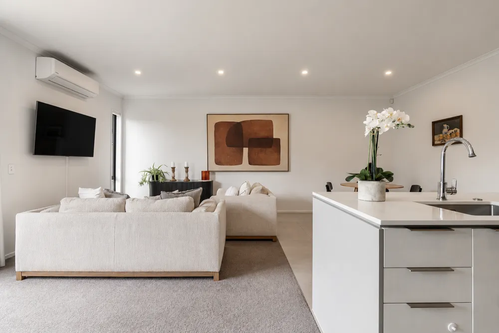 Photos of 84 Symes Drive
