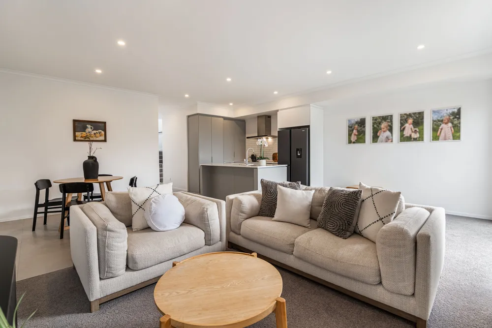 Photos of 84 Symes Drive