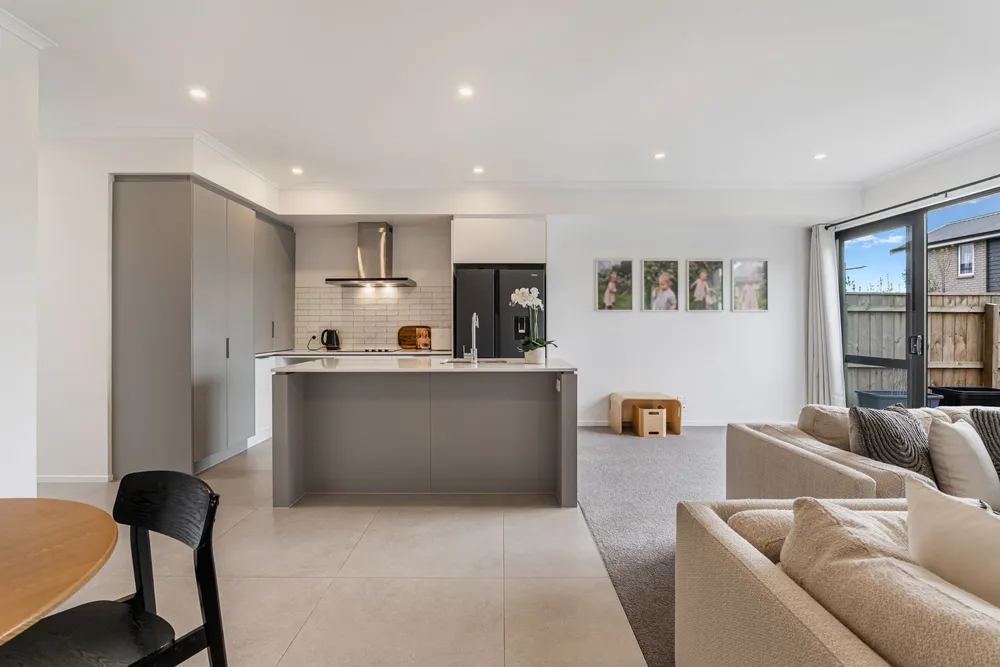 Photos of 84 Symes Drive