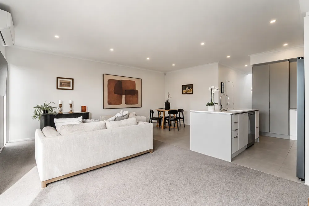 Photos of 84 Symes Drive