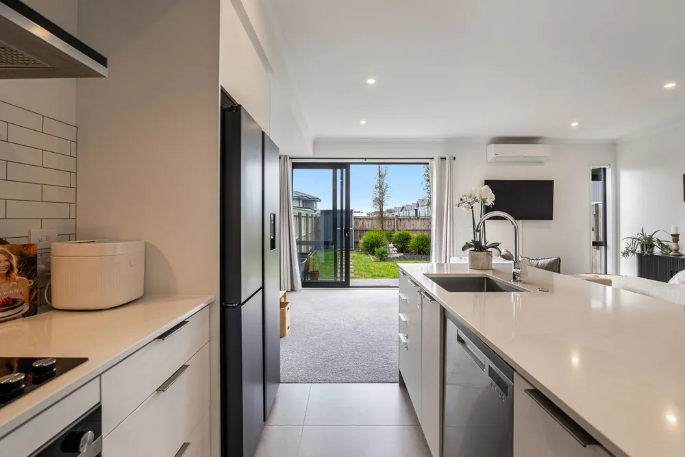 Photos of 84 Symes Drive