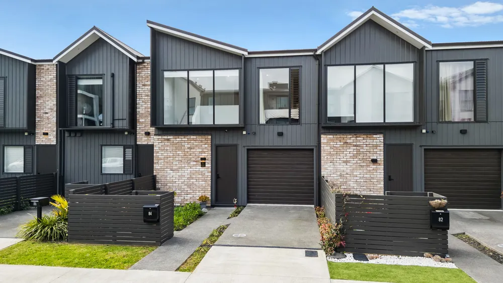 Photos of 84 Symes Drive