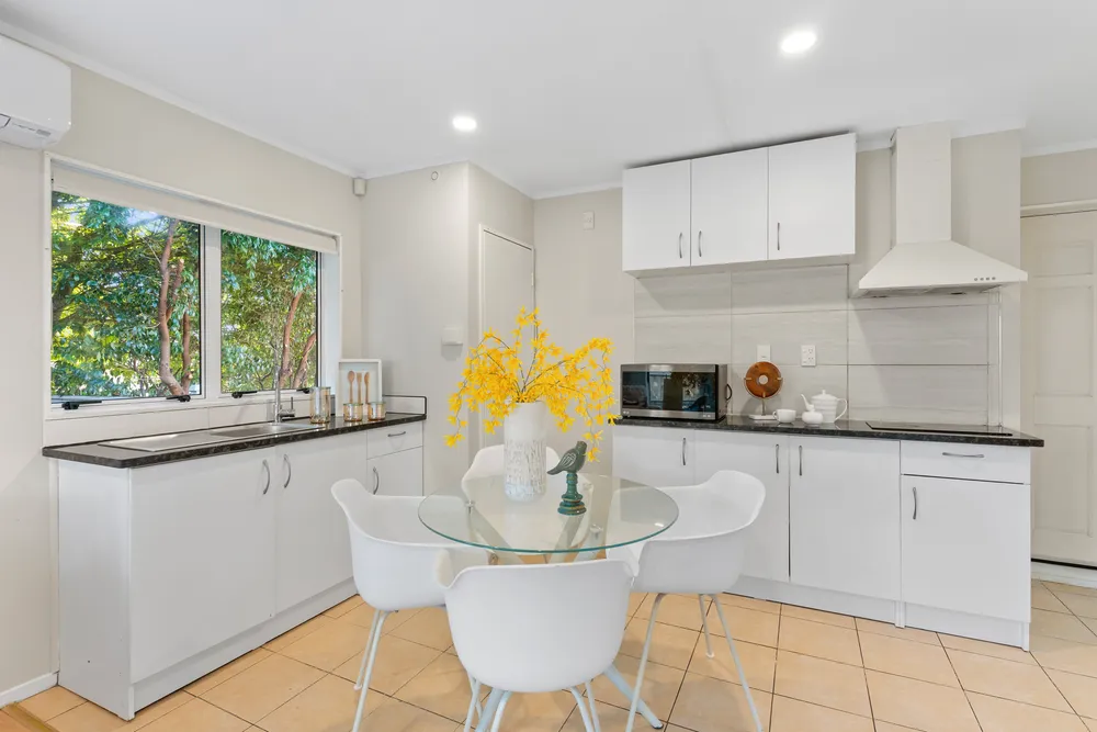 Photos of 33 Ennis Avenue