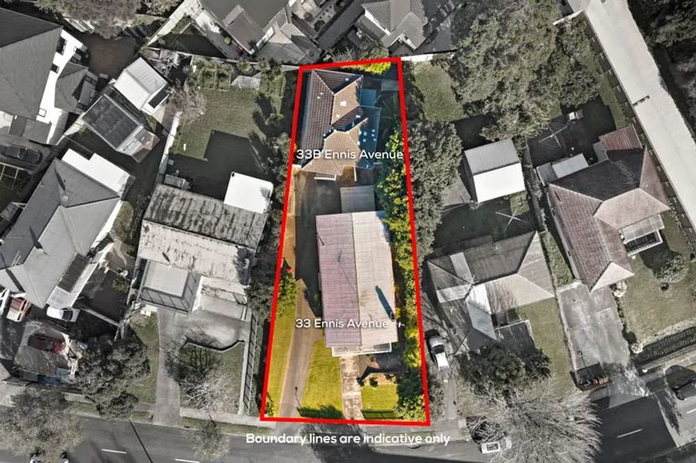 Photos of 33 Ennis Avenue