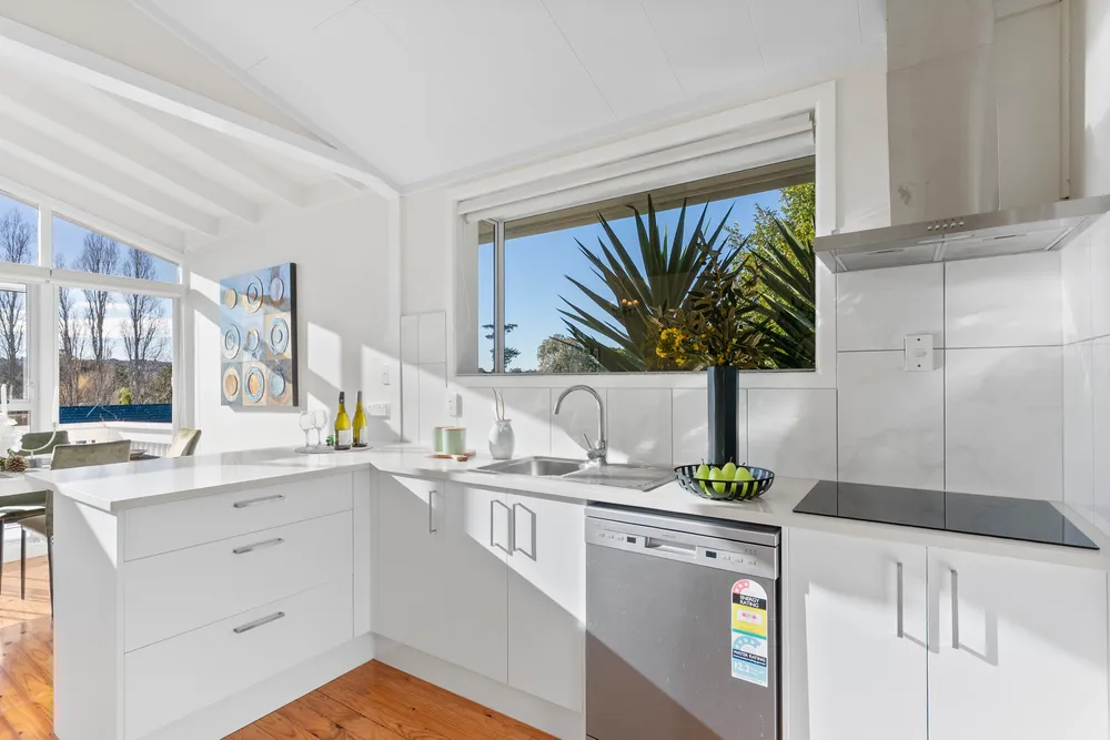 Photos of 33 Ennis Avenue