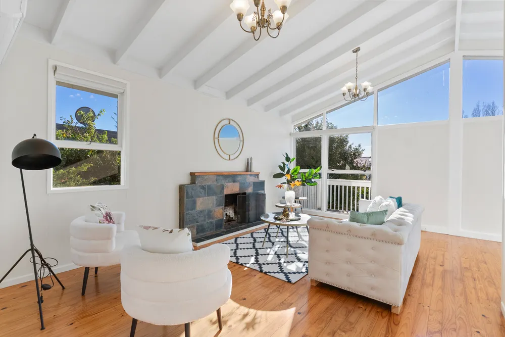 Photos of 33 Ennis Avenue