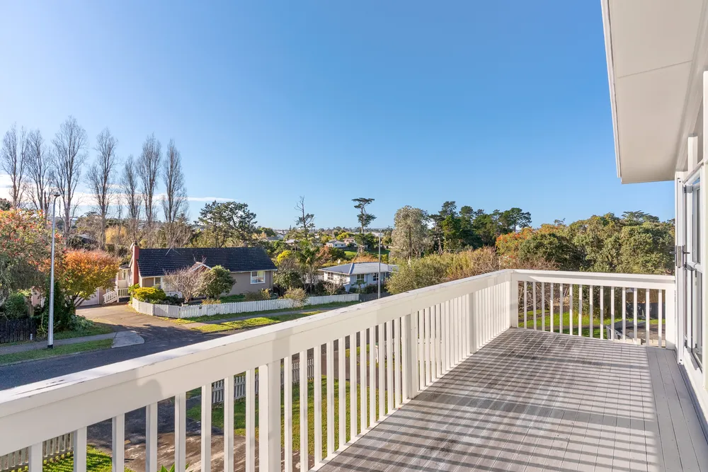 Photos of 33 Ennis Avenue