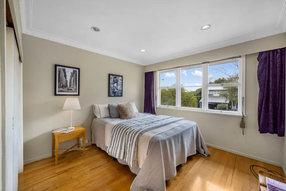 Photos of 2/1 Appleyard Crescent