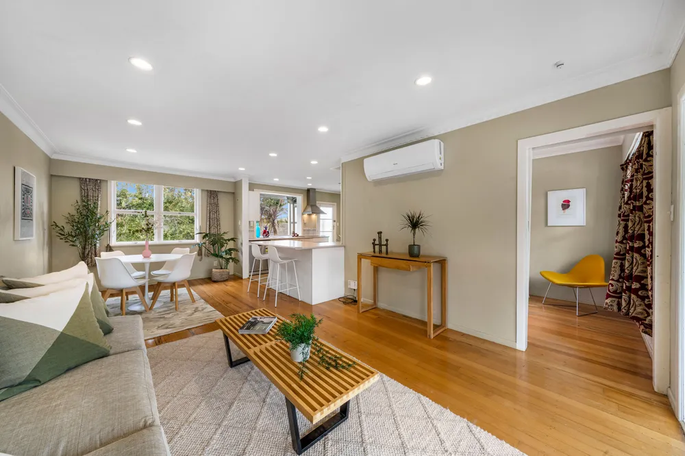 Photos of 2/1 Appleyard Crescent