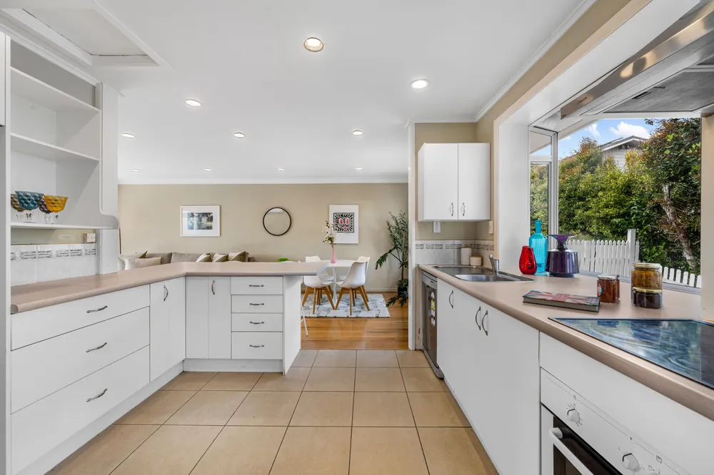 Photos of 2/1 Appleyard Crescent