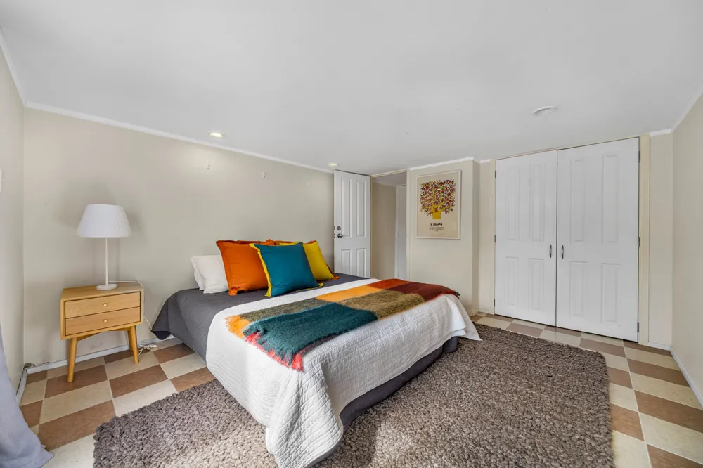 Photos of 2/1 Appleyard Crescent