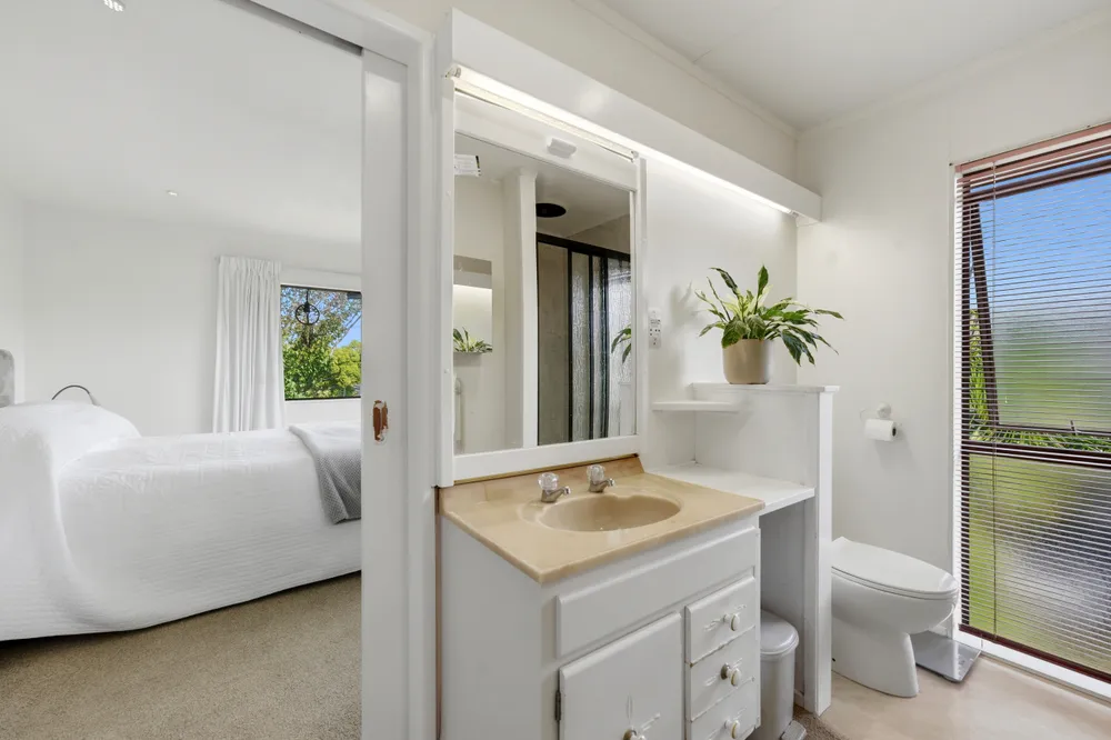 Photos of 2 Geoffrey Road