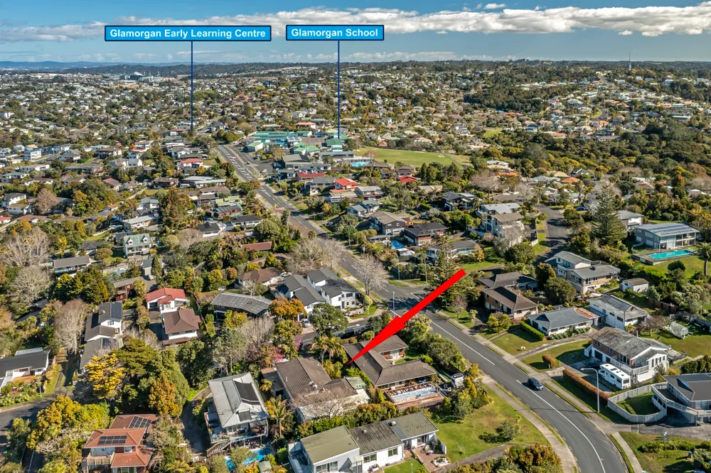 Photos of 2 Geoffrey Road