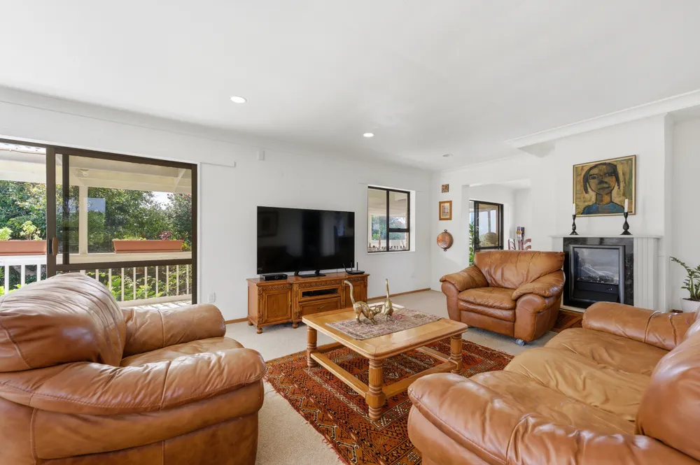 Photos of 2 Geoffrey Road