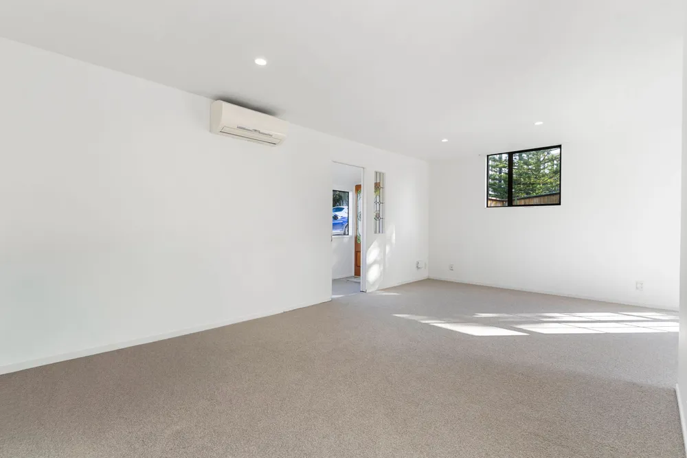 Photos of 210 Glamorgan Drive