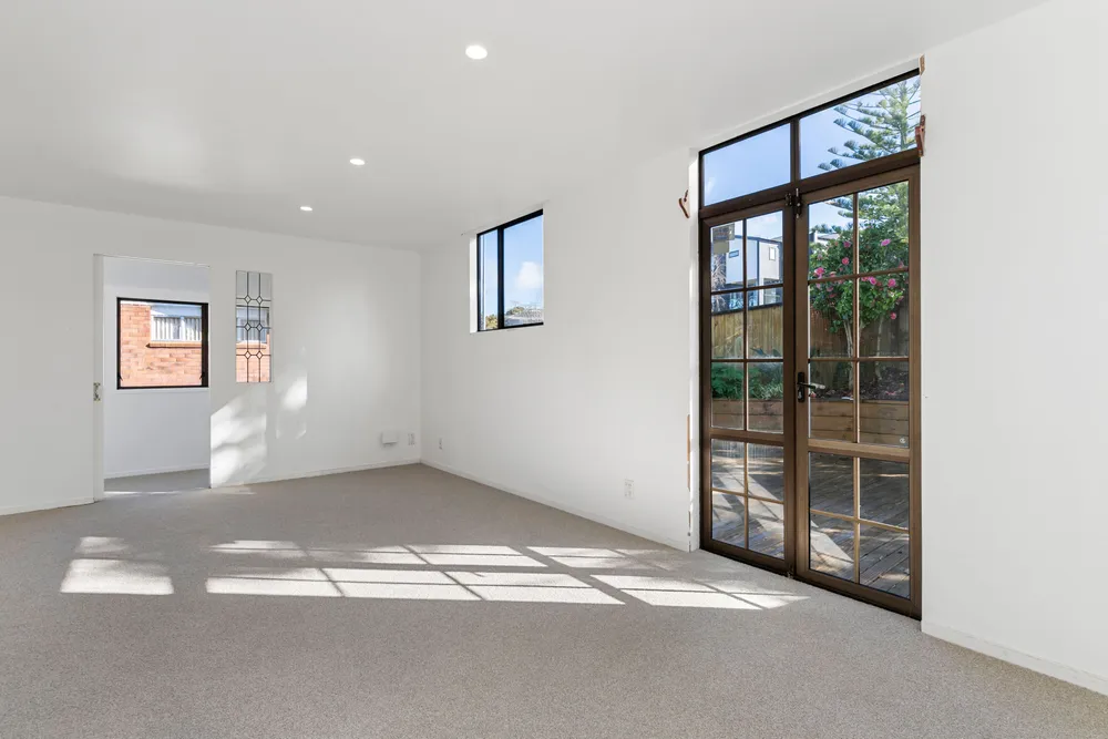 Photos of 210 Glamorgan Drive