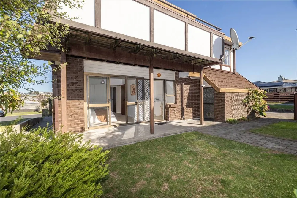 Photos of 15A Cooneys Drive